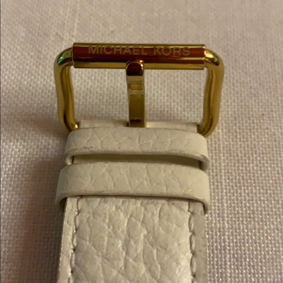 Watch - Picture 5 of 7